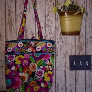 vera bradley tote bag